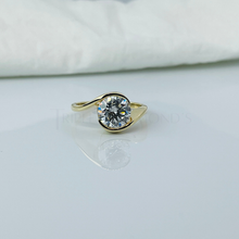 Tension Setting Round Cut 14K Solid Gold Twisted Diamond Rings IGI Certified