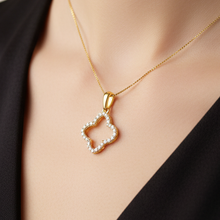 14K Solid Gold Clover Diamond Necklace to Make a Natural Statement